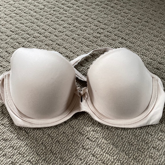Victoria's Secret Bra - Body by Victoria - Lined Demi - 32D - Picture 1 of 4
